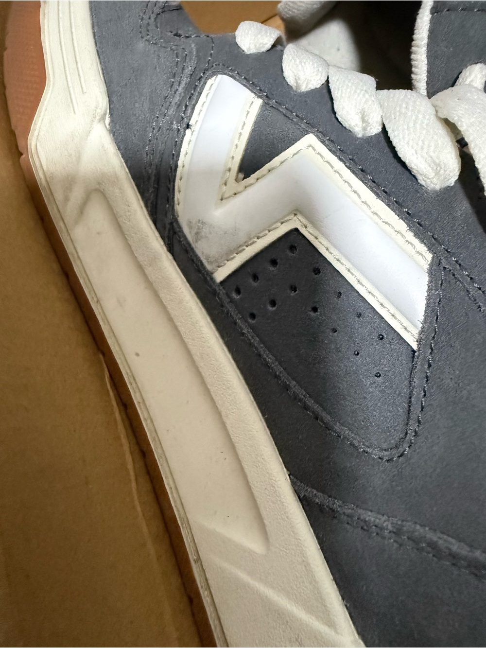 Vans Upland Gray Black Gum Sole Sneakers Mens Size 11 - Picture 15 of 16